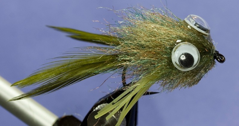 Step by Step – Tying a 3 feathers Sedge